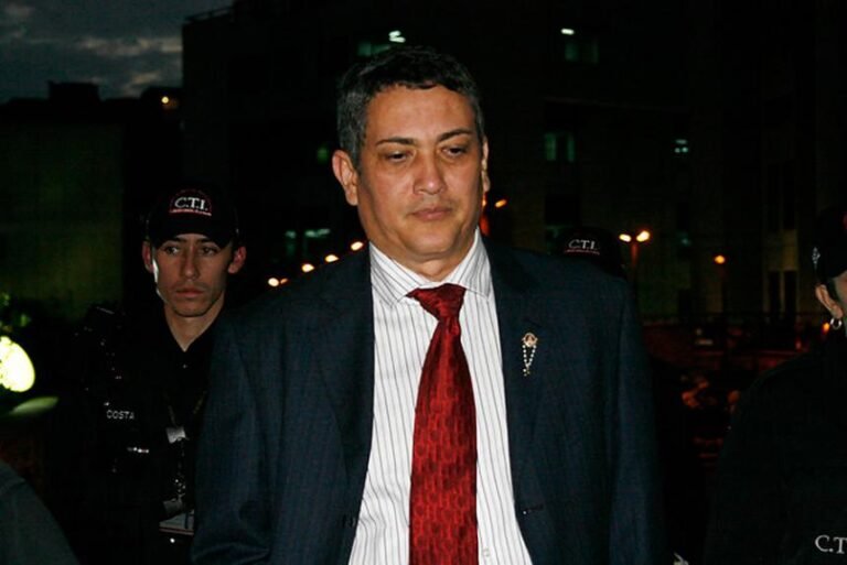 La JEP admite al exsenador Roncallo, por reconocer nexos con los ‘paras’