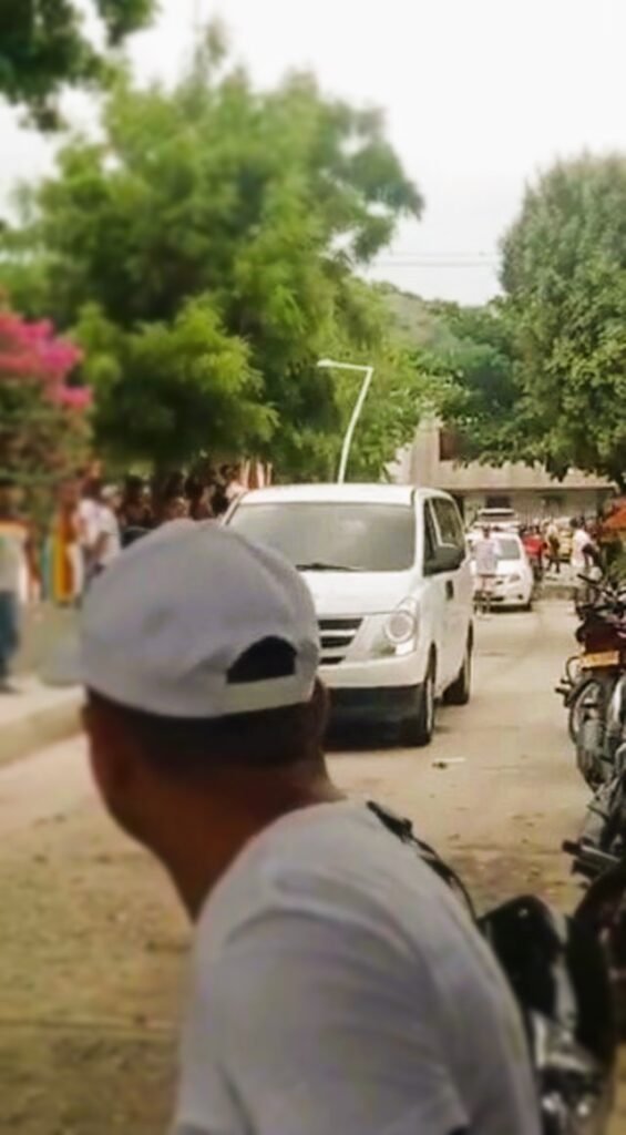 Sepelio con tiros al aire en Santa Marta ¿Dónde estaba la Policía?