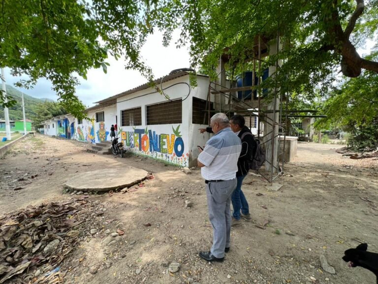 ¿Cómo resolver las problemáticas urgentes de varias IED en Santa Marta?