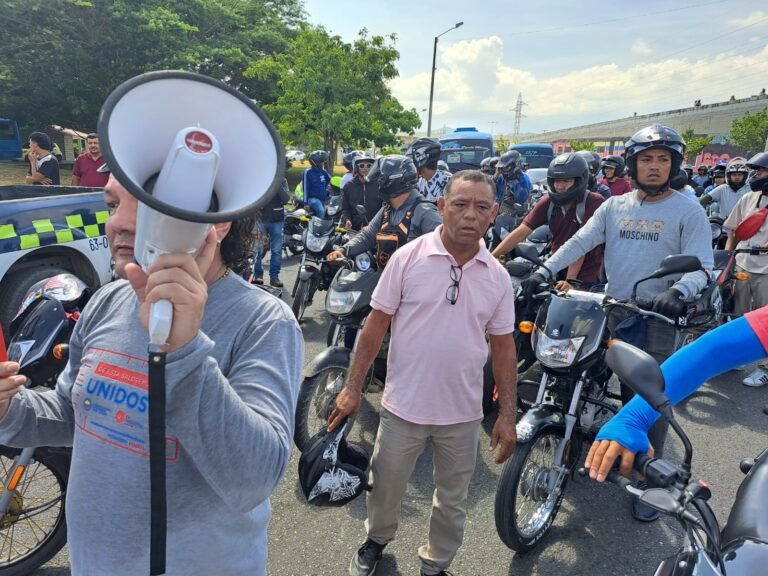 Por desorden publicó no se pusieron de acuerdo motociclistas y alcaldesa