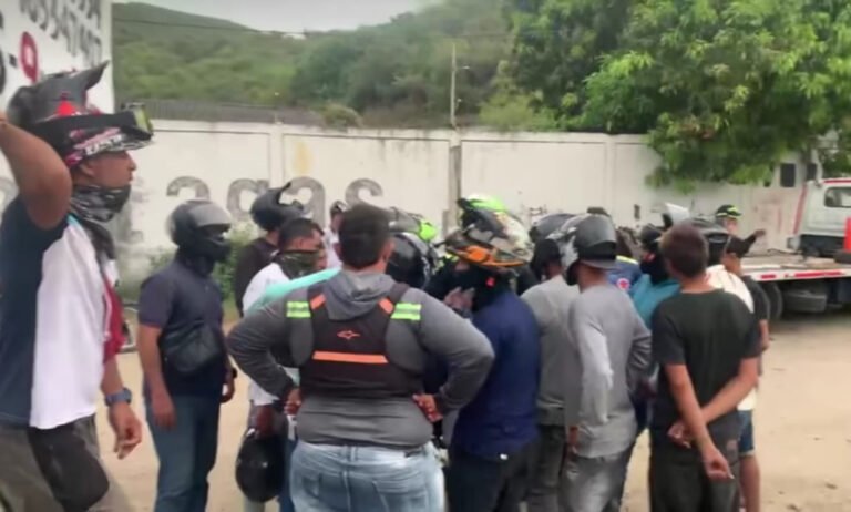 ¿Qué piden las motociclistas para dejar de bloquear la Troncal del Caribe?