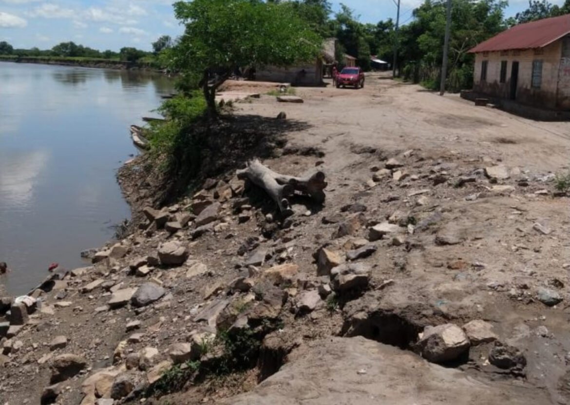 Familias del sur del Magdalena enfrentan una crisis ante la crecida del río Magdalena