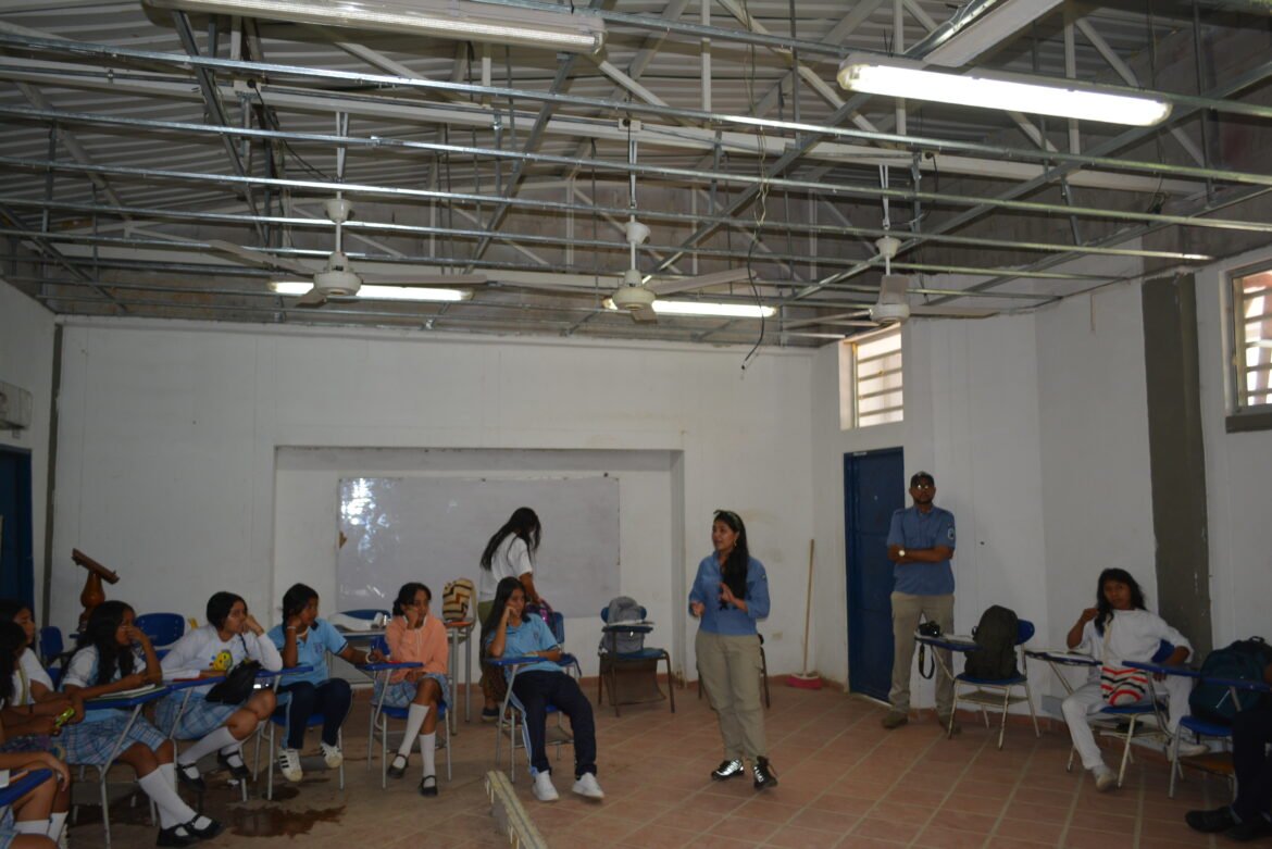 FOTO_Círculo_pedagógico_PNNTAYRONA_Educapaz (4)