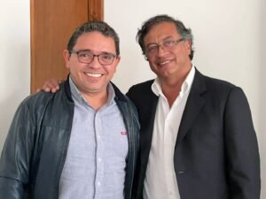 Rafael Alejandro Martinez y Gustavo Petro