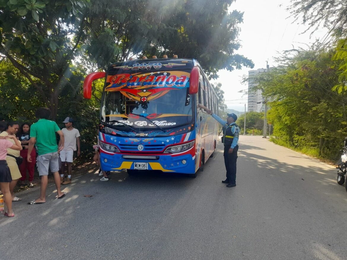 Movilidada en el corredor uristico de Santa Marta