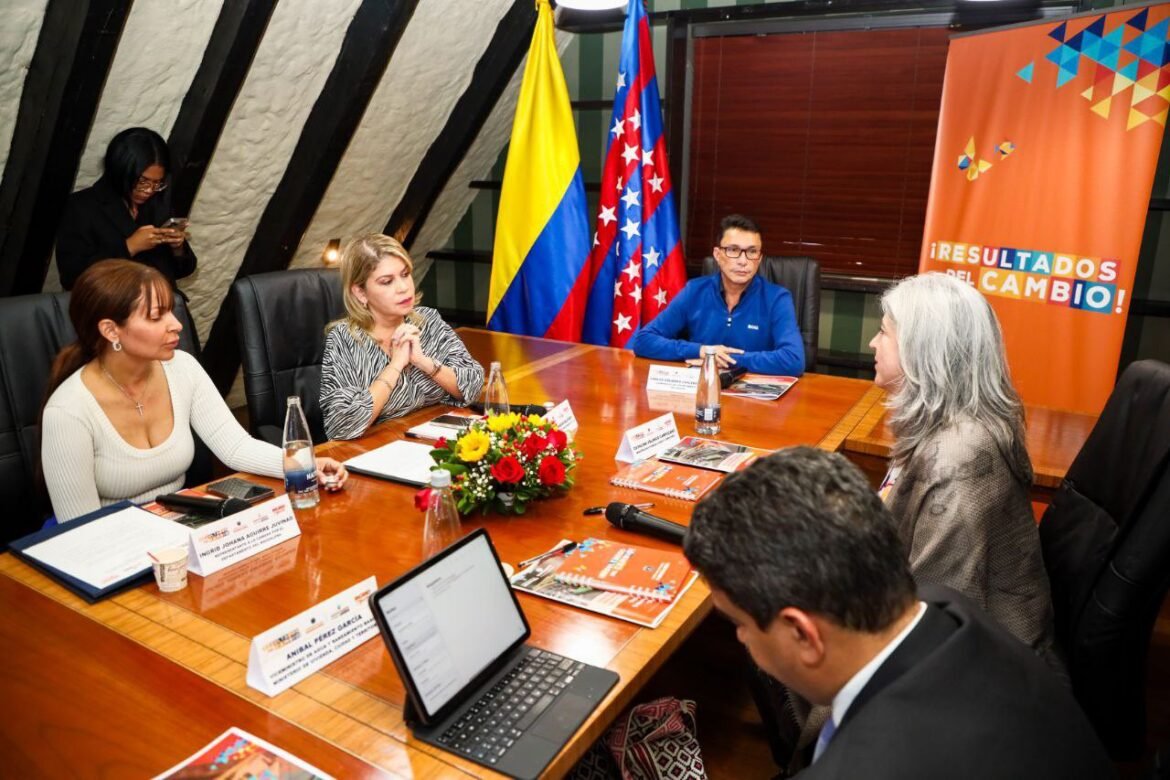 Reunioìn de la alcaldesa Virna Johnson y el exgobernador Carlos Caicedo con la Ministra Velasco en Bogota (2)