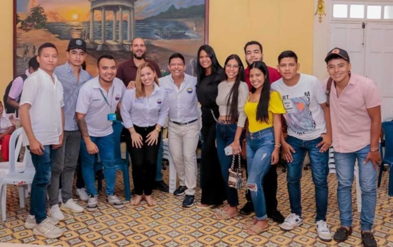 Cienagueros celebran que Alcaldía acogiera estampilla Unimagdalena