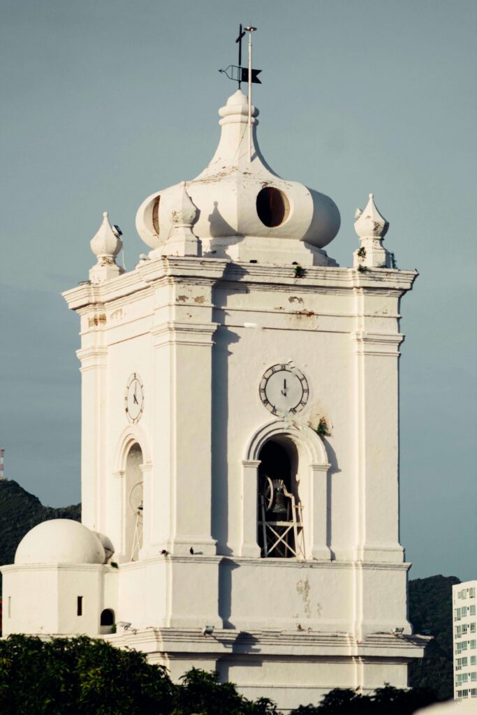 En Semana Santa en Santa Marta se puede disfrutar de los eventos en la Catedral Basílica de Santa Marta.