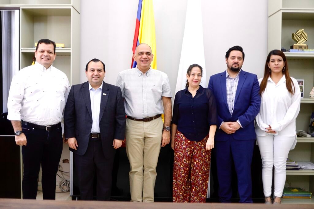 Alcalde Carlos Pinedo en diálogos con la Comision Interamericana de Derechos Humanos