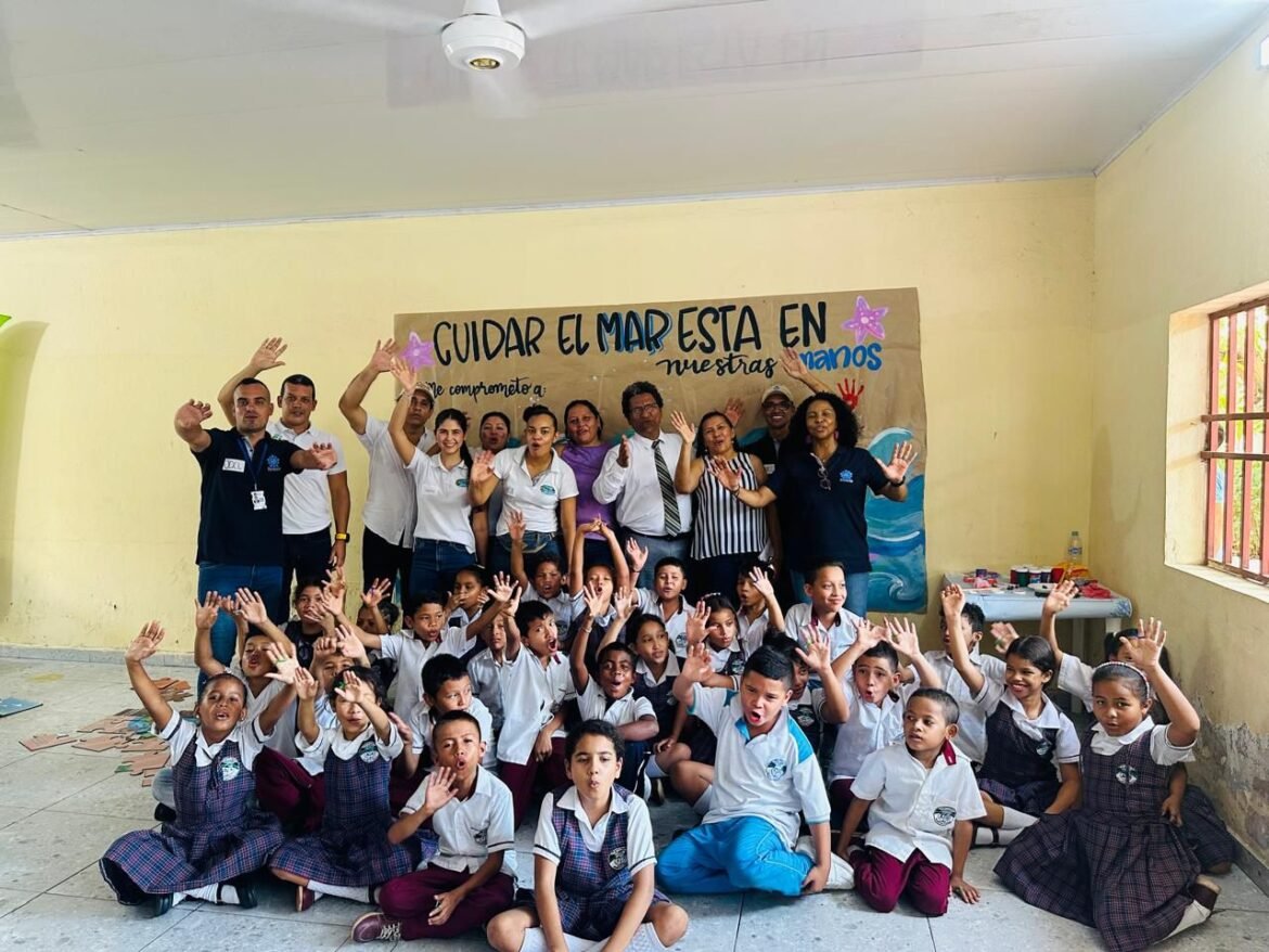 Alfabetización oceánica Alfabetización oceánica en colegios de Ciénaga