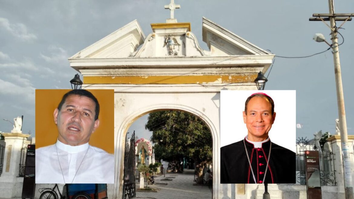 Obispo José Mario Bacci Trespalacios y el sacerdote Hernando Fajid Álvarez Yacub.