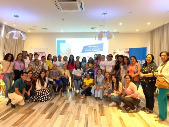 SANTA MARTA: "Más allá de las banderas somos mujeres"