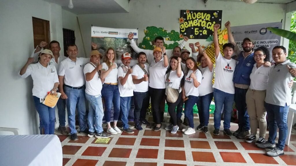 Magdalena impulsa la apicultura: lanzan comité regional para potenciar la producción de miel