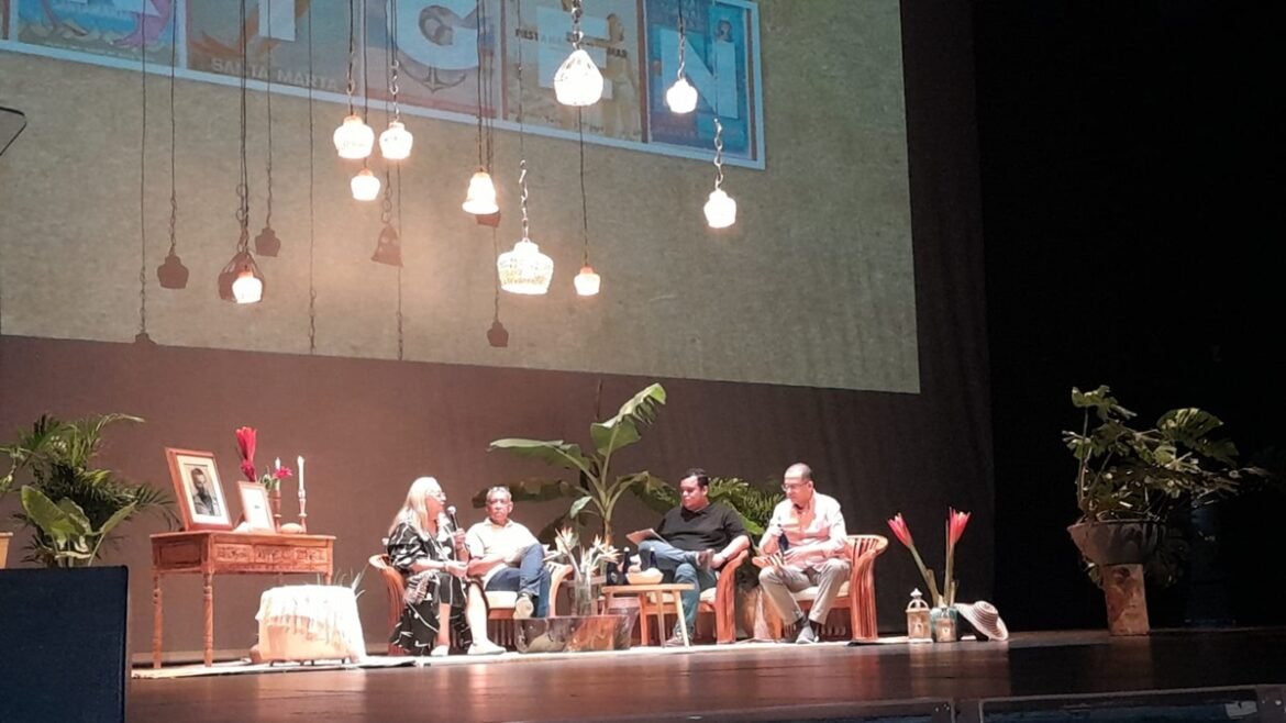 Foro ‘Pepe Alzamora’ Dos días del foro “José Pepe Alzamora” sirvieron para recordar el inicio de Las fiestas del Mar y la historia cultural de la ciudad.