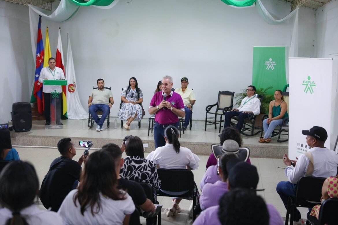 Fondo Emprender Lanzamiento de la convocatoria por parte del Fondo Emprender, con un monto de $17 mil millones para financiar proyectos en áreas de especial interés