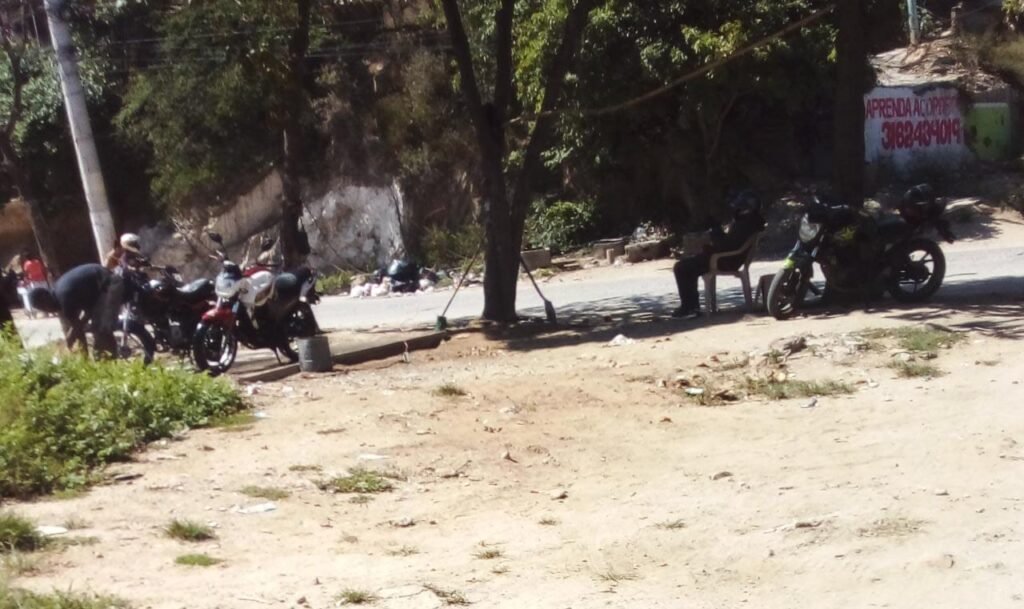 Proliferación de lavaderos ilegales deja sin agua a la 30