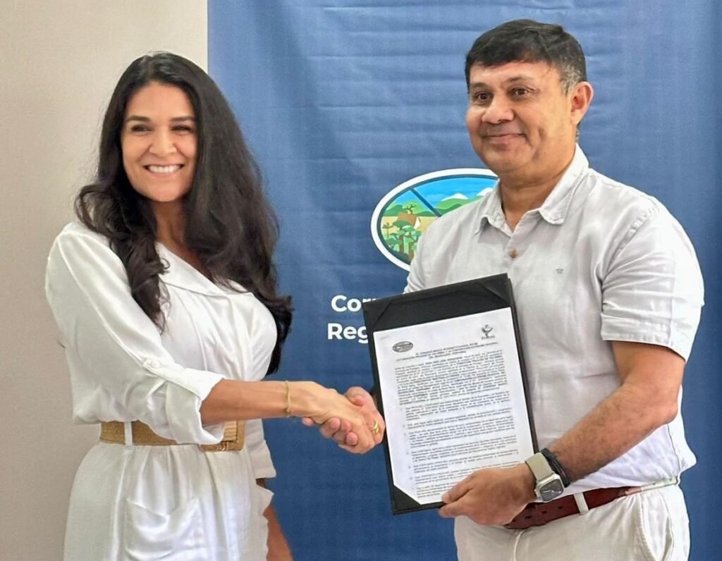 Acuerdo clave entre Corpamag y Proaves por la protección de la Cuchilla de San Lorenzo