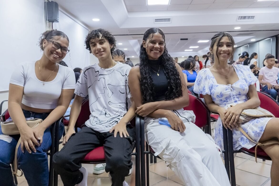 Talento Santa Marta 255 jóvenes beneficiarios de la primera cohorte del programa Talento Santa Marta avanzan en su proceso de admisión.