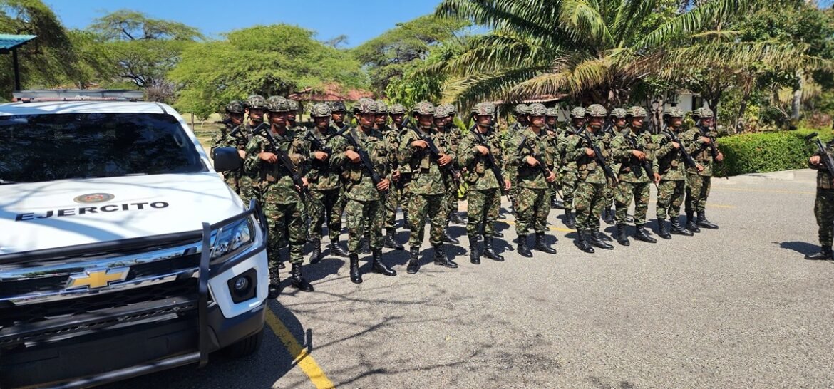 seguridad en Santa Marta Para fortalecer la seguridad en Santa Marta se ha desplegado un contingente de 100 soldados.