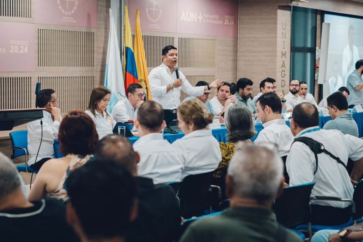 transición energética En la Universidad hemos venido trabajando sobre transición energética en varios frentes