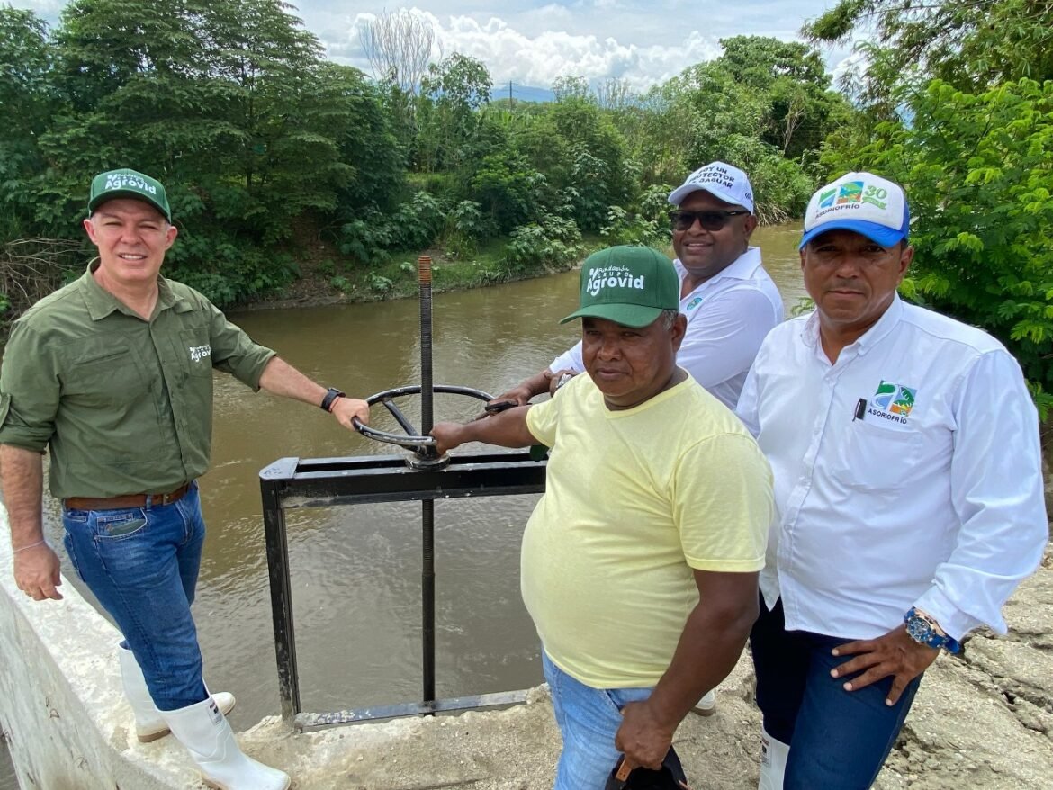 WhatsApp Image 2025-05-20 at 4.17.03 PM Recuperación del Canal de Riego en Río Frío: una alianza estratégica para el desarrollo agrícola en Zona Bananera