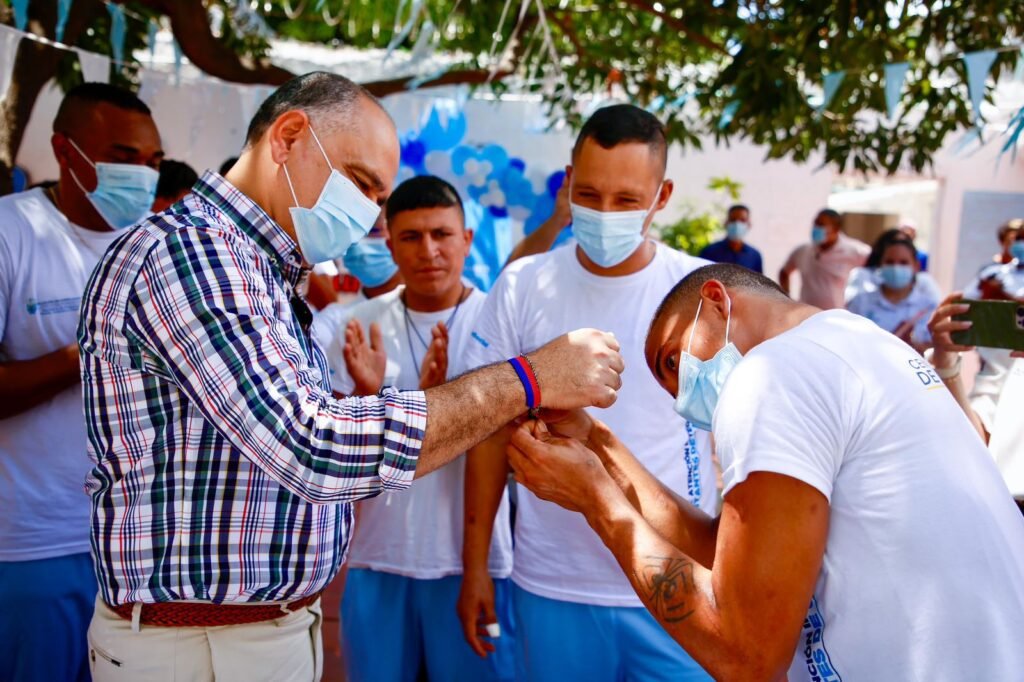 Administración Pinedo ha atendido a 377 personas en condición de calle y reunido a 260 con sus familiares