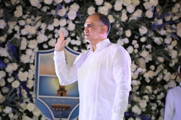 Carlos Pinedo Cuello, alcalde de Santa Marta, ratificado por el Consejo de Estado tras meses de disputa jurídica.