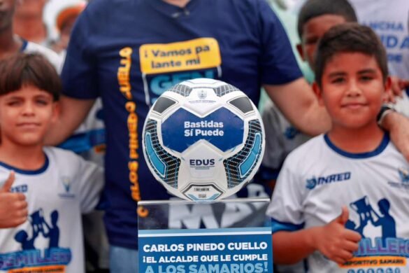 Bastidas celebra el inicio de la cnstrución de su nuevo escenario deportivo
