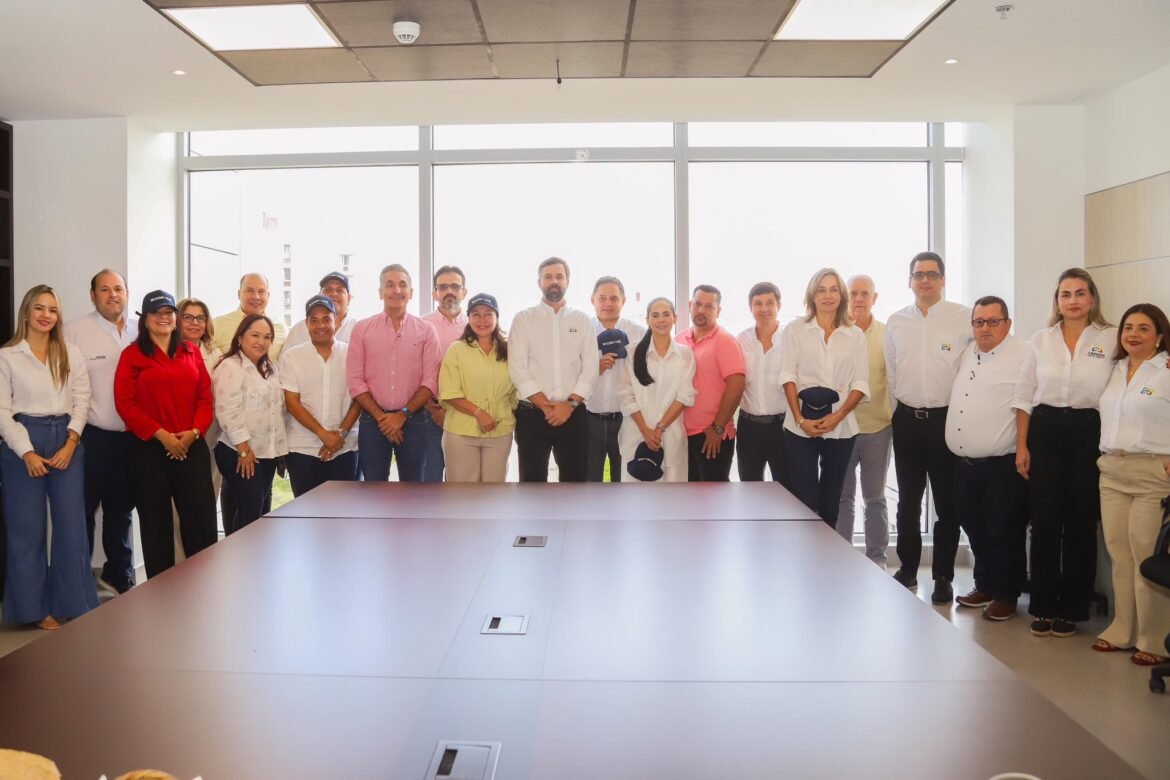 Congresistas del Magdalena se reunieron con Carlos Jaramillo Ríos en la sede de la Cámara de Comercio de Santa Marta para avanzar en una agenda conjunta.
