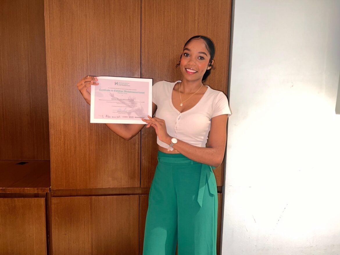 Diana De Los Ríos, egresada de Unimagdalena, logró reconocimiento académico en la Universidad de Harvard tras presentar un proyecto sobre memoria cultural afro en Puebloviejo.