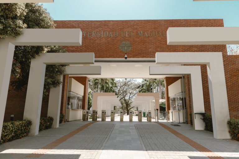 Universidad del Magdalena emite comunicado de rectificación por orden judicial sobre caso Francisco De La Hoz