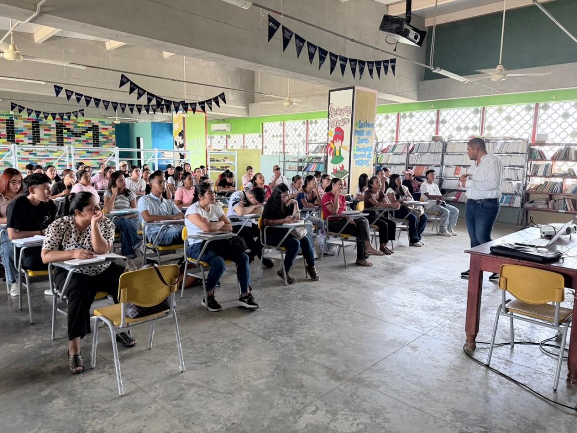 Estudiantes de Montelíbano iniciaron su formación con la llegada de UNIMAGDALENA, que amplía su cobertura educativa en el sur de Córdoba.