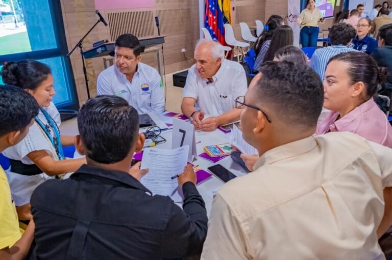 Estudiantes y académicos impulsaron el diálogo regional en la Universidad del Magdalena