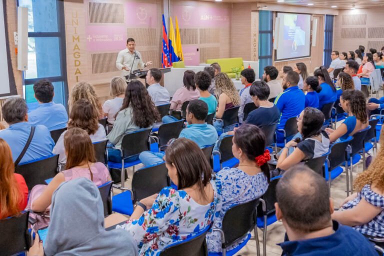 Universidad del Magdalena cerró la Cátedra de Paz 2025 con diálogo sobre Colombia e Indonesia