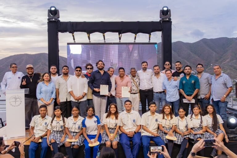 Unimagdalena y Taganga: rector Pablo Vera impulsa alianza cultural