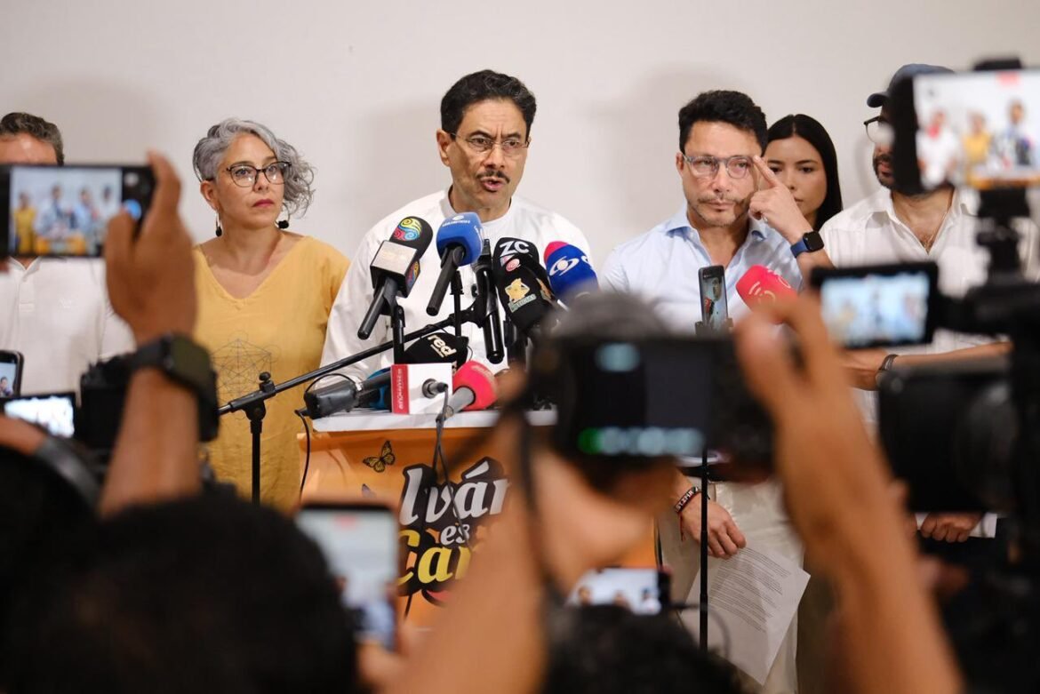 Carlos Eduardo Caicedo Omar e Iván Cepeda oficializaron el acuerdo político en Barranquilla, en medio de dudas sobre negociaciones internas, supervivencia electoral y reacomodos dentro del petrismo.