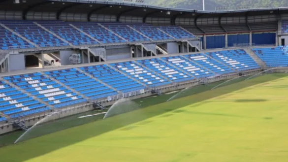 Tras varios meses fuera de servicio por el deterioro del gramado, el Estadio Sierra Nevada quedó nuevamente habilitado para el fútbol profesional y Unión Magdalena podrá cerrar los cuadrangulares en Santa Marta.