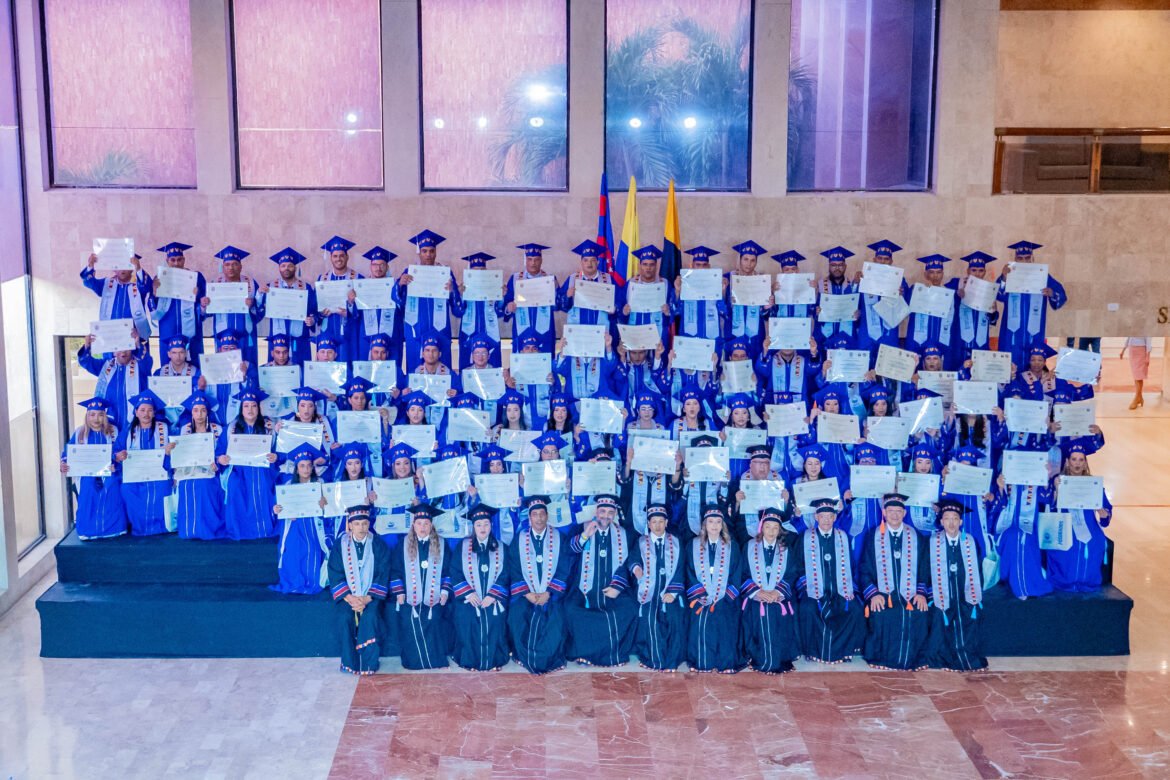 Unimagdalena graduó a 90 nuevos especialistas, magísteres y doctores, en una ceremonia que dejó un hecho histórico para la institución con la titulación del primer Doctor en Ingeniería formado dentro de la Alma Mater.