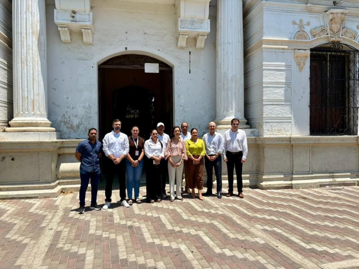La Industrial abrió la primera mesa conjunta entre Gobernación, Alcaldía y Cámara de Comercio para recuperar escenarios históricos de Santa Marta.