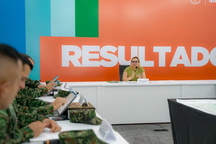 La gobernadora del Magdalena, Margarita Guerra, lideró el consejo extraordinario de seguridad en el que autoridades civiles, militares y de Policía definieron acciones para recuperar la movilidad en la Troncal del Caribe y fortalecer la presencia institucional frente a las alteraciones del orden público en la Sierra Nevada.